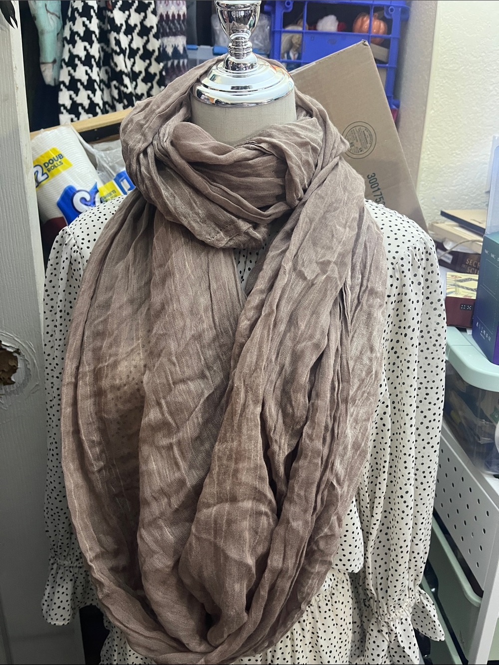 Charlotte Russe Taupe Infinity Scarf Crinkle Lightweight Wrap Fall Ready S221